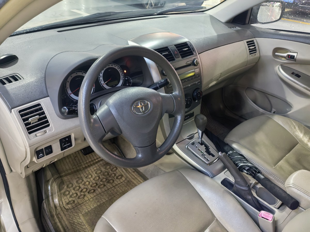 Toyota Corolla 2010 car image #3