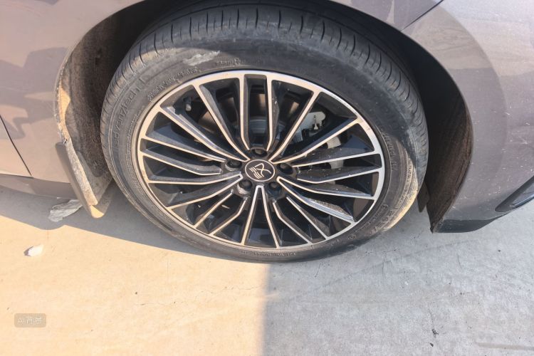 BYD Han 2024 صورة سيارة #9