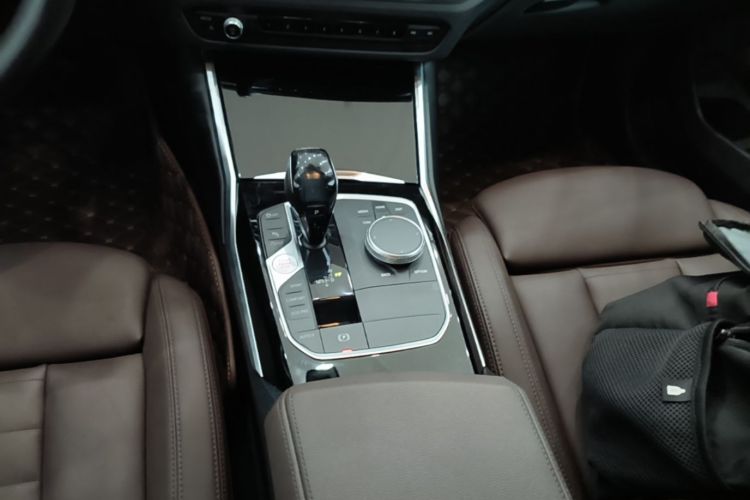 BMW 3 Series 2020 imagem de carro #14