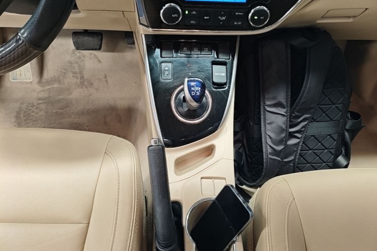 Toyota Corolla 2016 #14 Toyota Corolla 2016 car image #14
