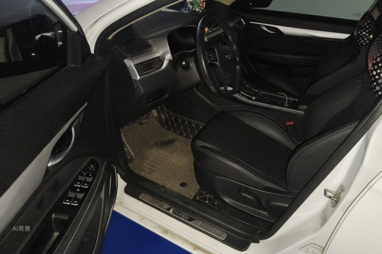 GEELY Emgrand 2018 car image #18