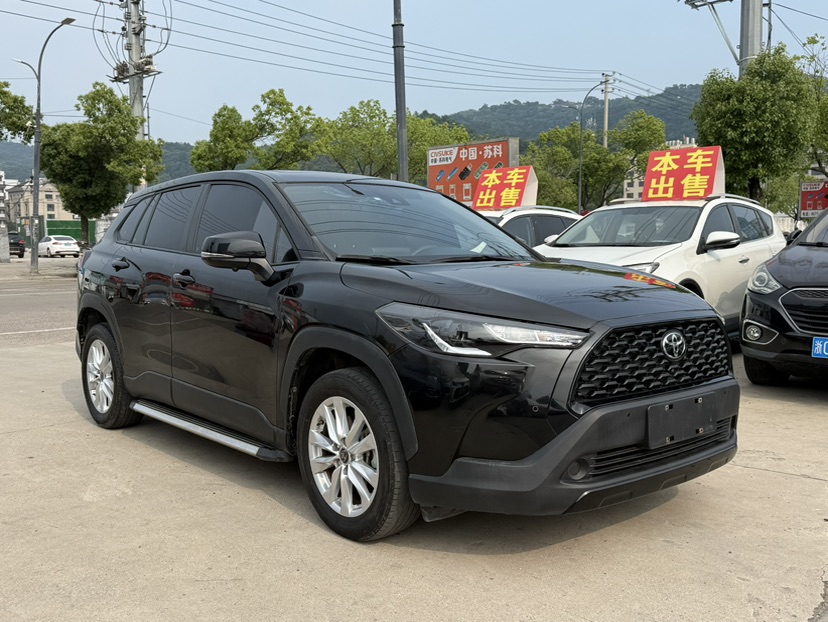 Toyota Corolla Cross 2022 immagine di auto #3