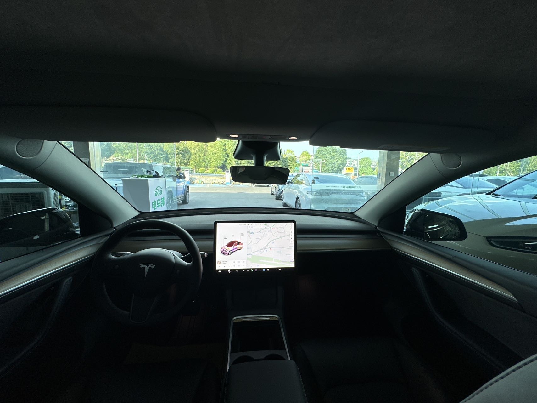 Tesla Model Y 2022 car image #4