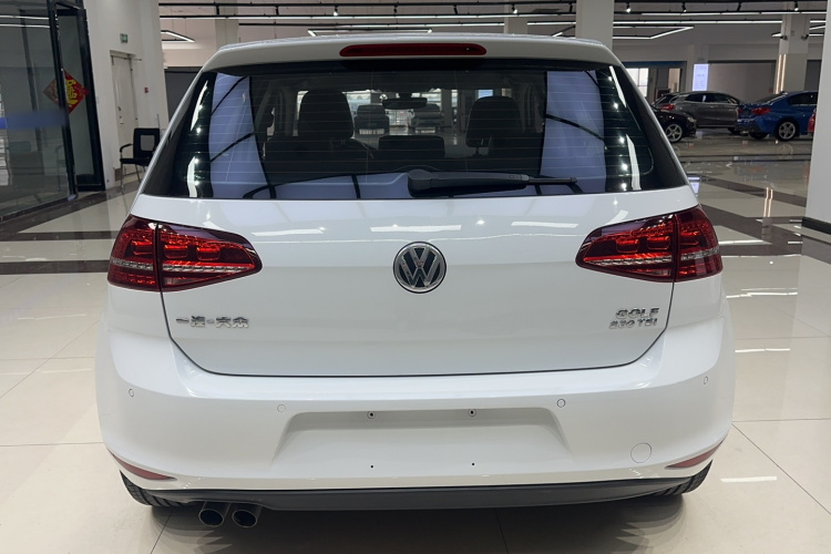 Volkswagen Golf 2017 imagen de coche #4