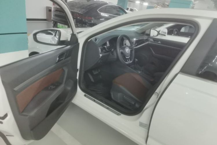 Volkswagen Lavida 2018 image de voiture #16