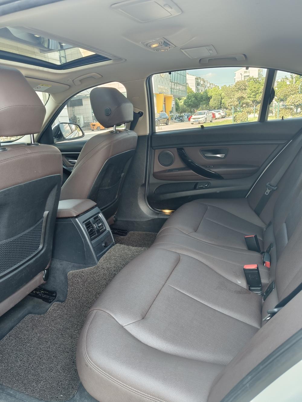 BMW 3 Series 2017 #8 BMW 3 Series 2017 car image #8