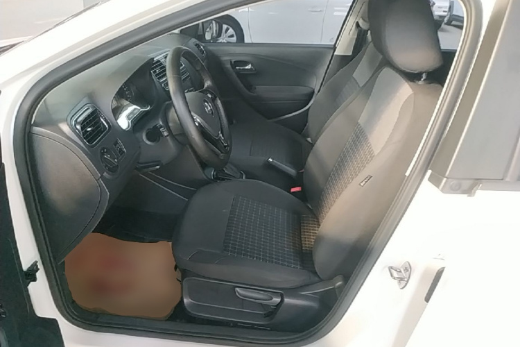 Volkswagen Polo 2018 #15 Volkswagen Polo 2018 car image #15