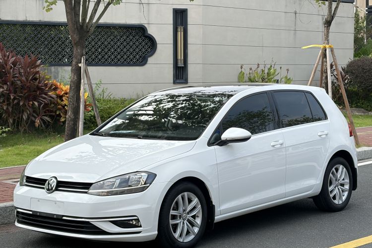 Volkswagen Golf 2020 #2 Volkswagen Golf 2020 صورة سيارة #2