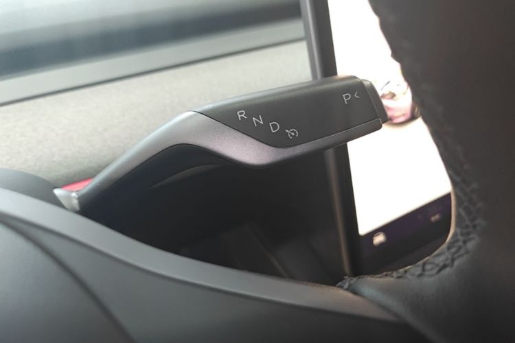 Tesla Model Y 2024 car image #14