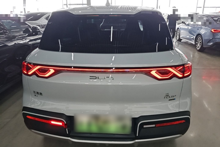 BYD YuanUP 2025 car image #6