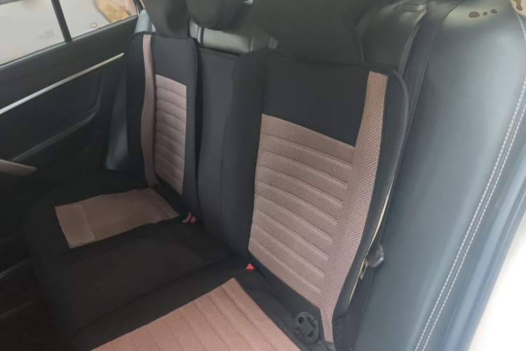 GEELY Emgrand 2017 #14 GEELY Emgrand 2017 car image #14