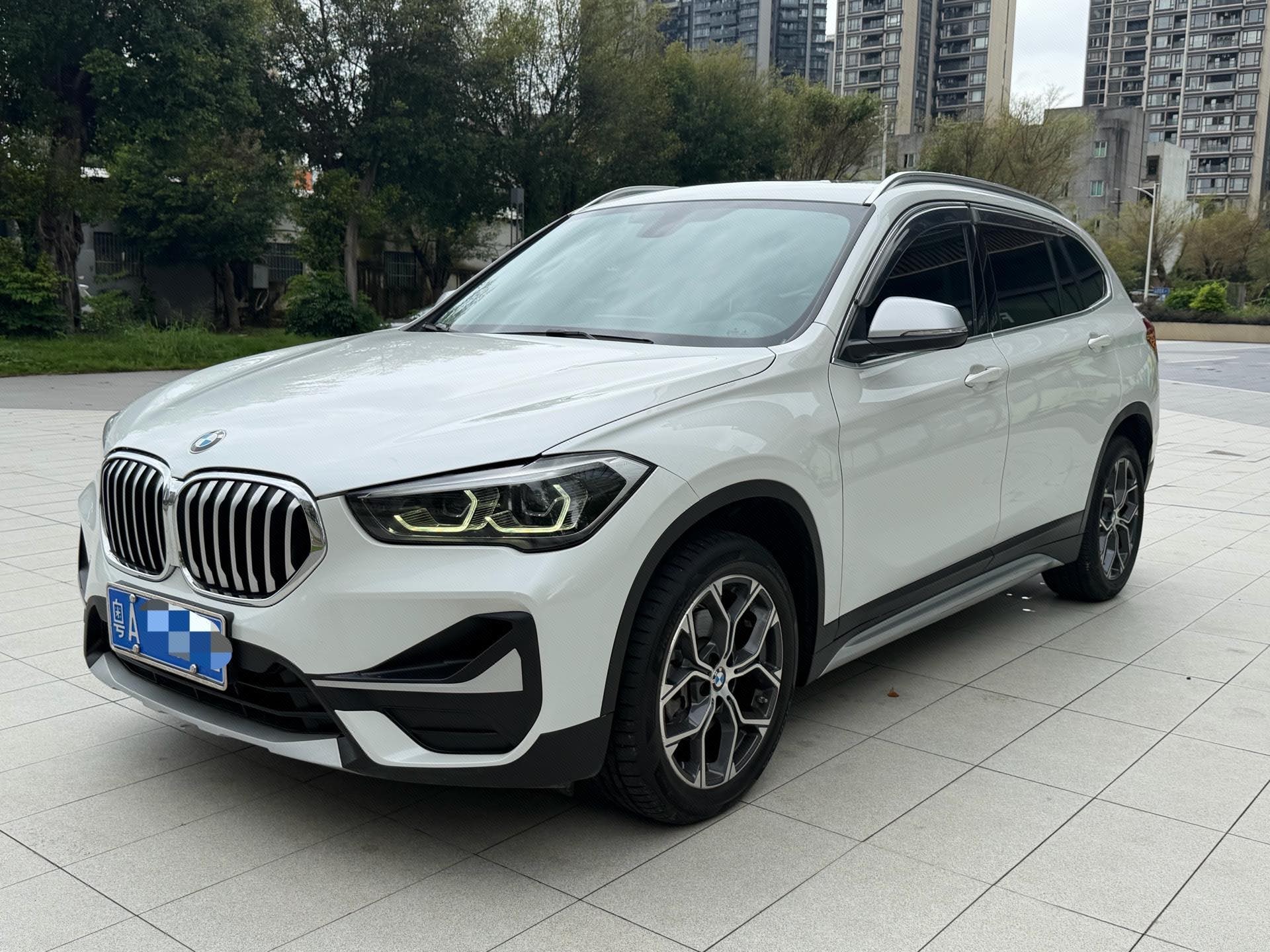 2022 immagine di auto 