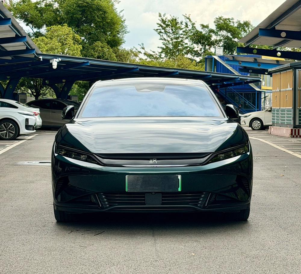 BYD Han 2023 car image #2