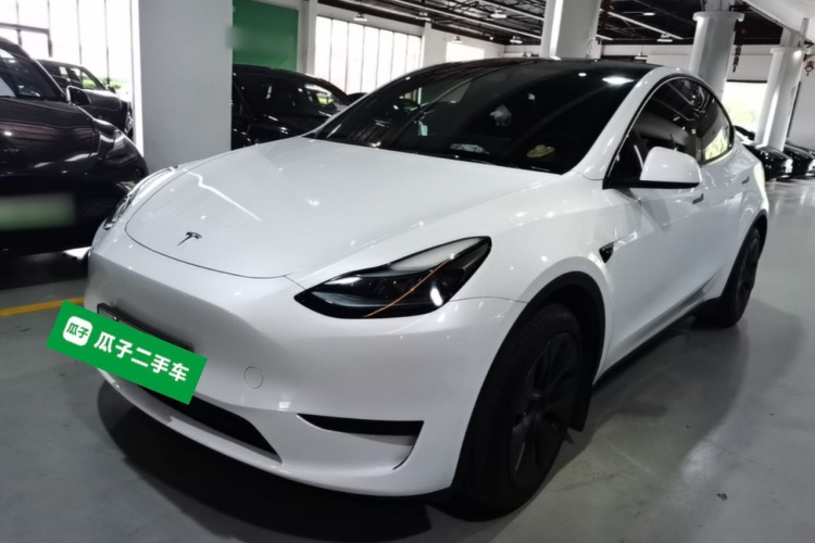 Tesla Model Y 2024 #2 Tesla Model Y 2024 immagine di auto #2