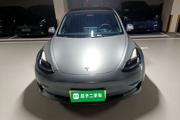 Tesla Model 3 2022 car image #3