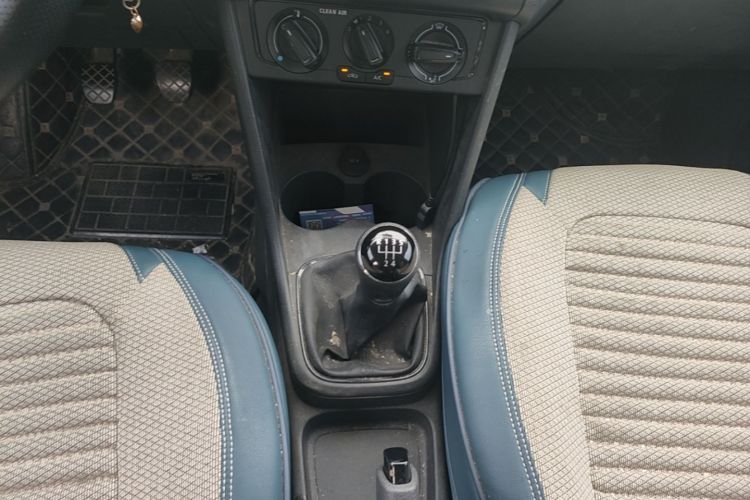 Volkswagen Polo 2017 #14 Volkswagen Polo 2017 car image #14