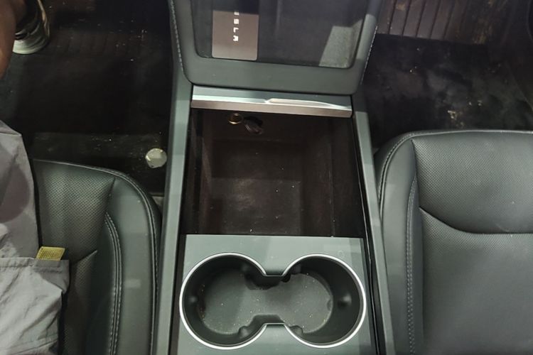 Tesla Model 3 2025 #14 Tesla Model 3 2025 car image #14