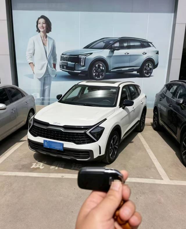 Kia KX1 2025 car image 