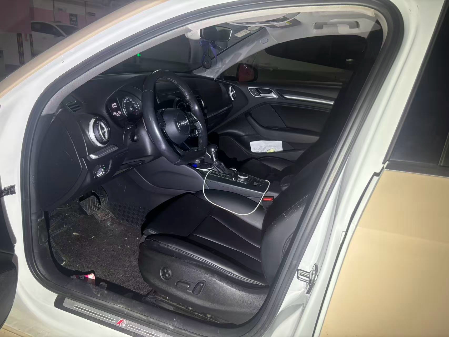 2019 immagine di auto #5