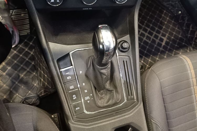 Volkswagen Lavida 2021 car image #14