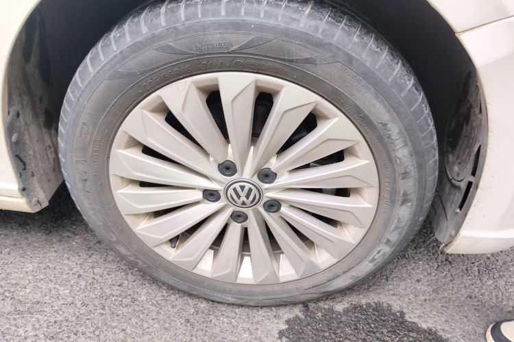 Volkswagen Lavida 2019 #9 Volkswagen Lavida 2019 car image #9