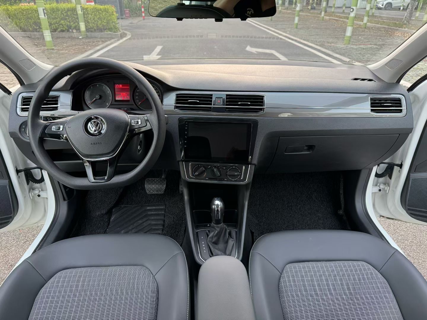 Volkswagen Santana 2019 #9 Volkswagen Santana 2019 car image #9