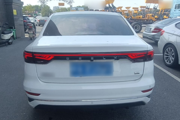 GEELY Emgrand 2022 #6 GEELY Emgrand 2022 car image #6