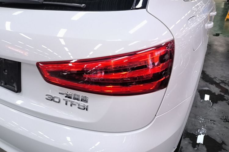 Audi Q3 2015 #8 Audi Q3 2015 car image #8