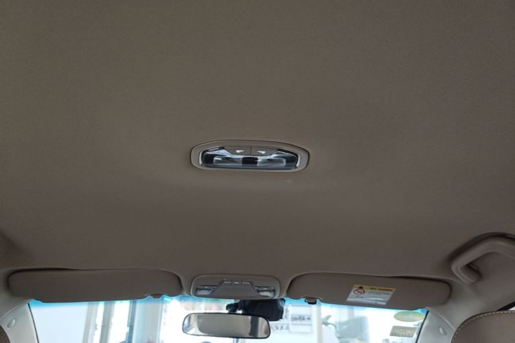 GEELY Emgrand 2018 immagine di auto #18