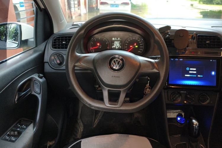 Volkswagen Polo 2019 #12 Volkswagen Polo 2019 car image #12