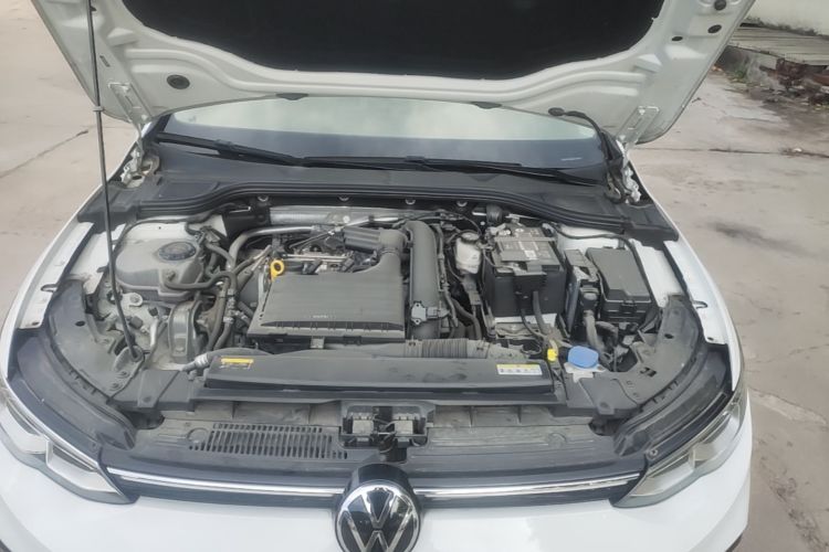 Volkswagen Golf 2022 صورة سيارة #28