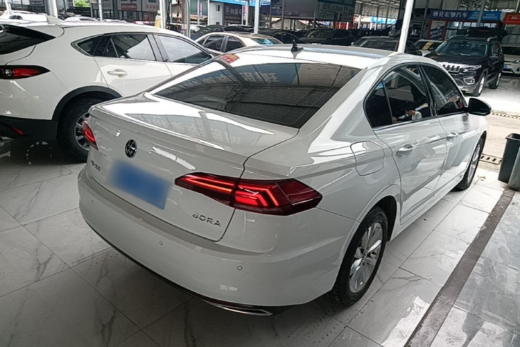 Volkswagen Bora 2021 car image #7