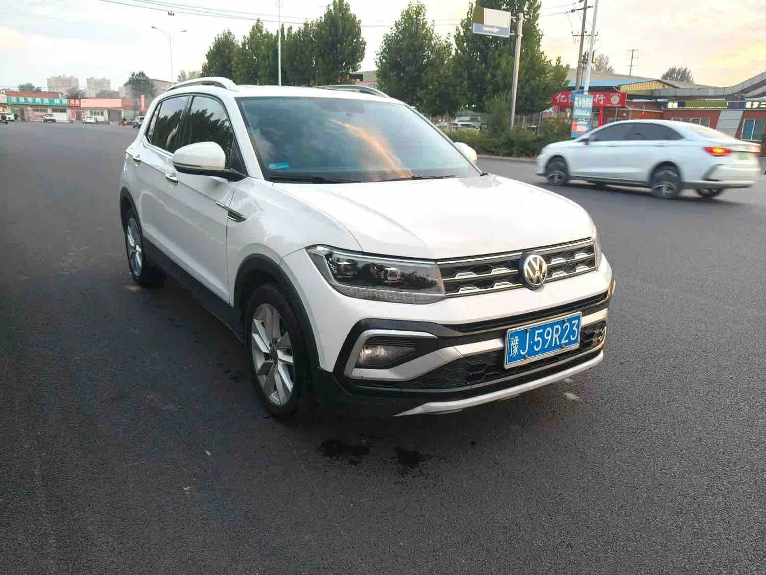 Volkswagen T-Cross 2020 #2 Volkswagen T-Cross 2020 صورة سيارة #2