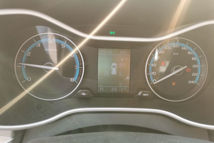 GEELY Emgrand 2022 #12 GEELY Emgrand 2022 imagen de coche #12