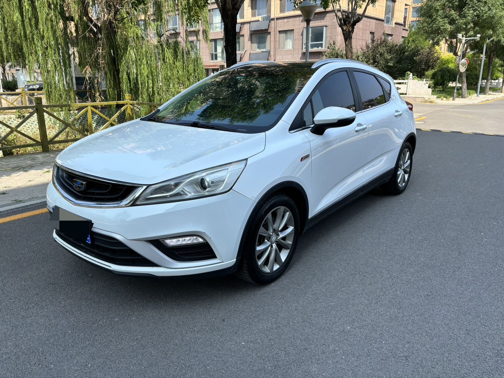 GEELY Emgrand GS 2016 car image 