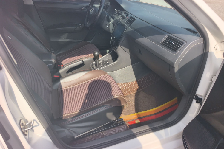 Volkswagen Santana 2019 #11 Volkswagen Santana 2019 car image #11