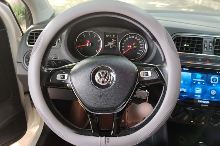 Volkswagen Polo 2016 #11 Volkswagen Polo 2016 car image #11