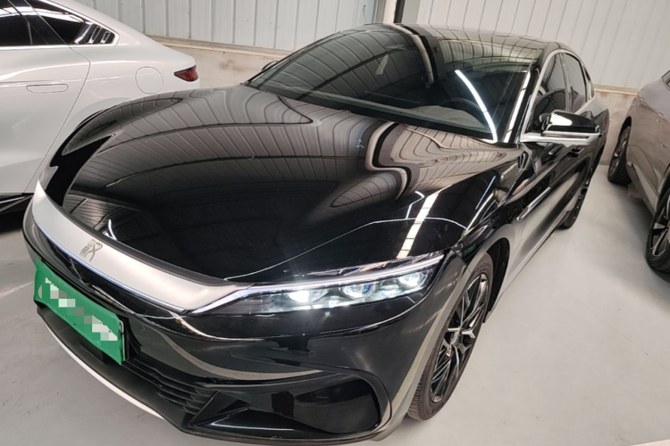 BYD Han 2025 car image #2