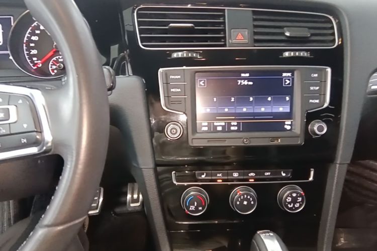 Volkswagen Golf 2017 #13 Volkswagen Golf 2017 car image #13
