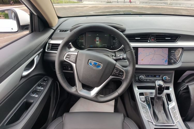 GEELY Emgrand 2019 car image #11