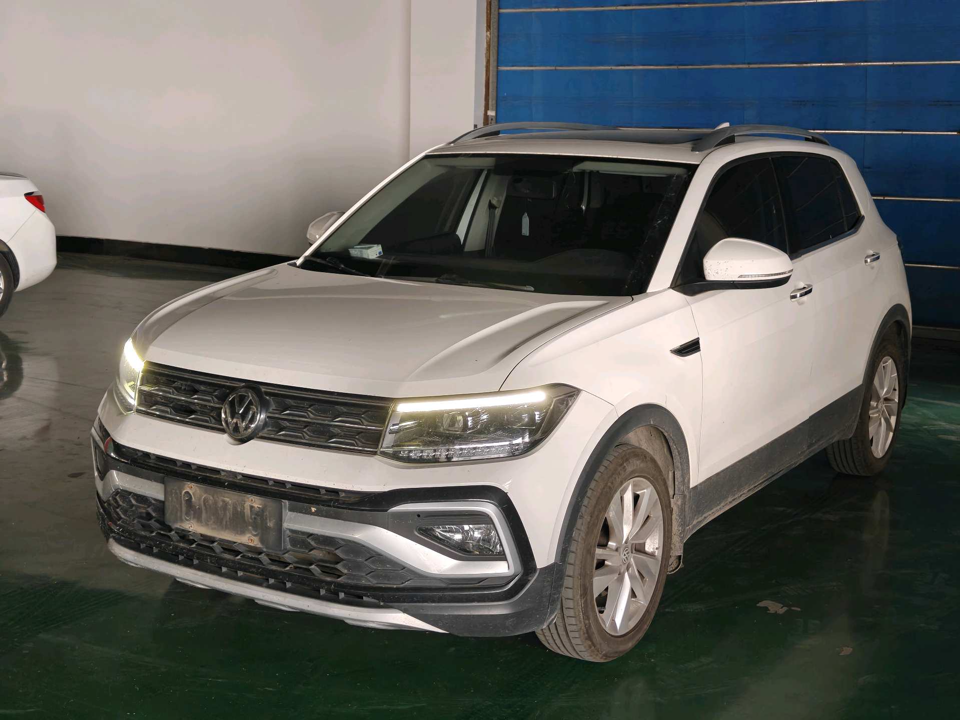 Volkswagen T-Cross 2019 Volkswagen T-Cross 2019 car image