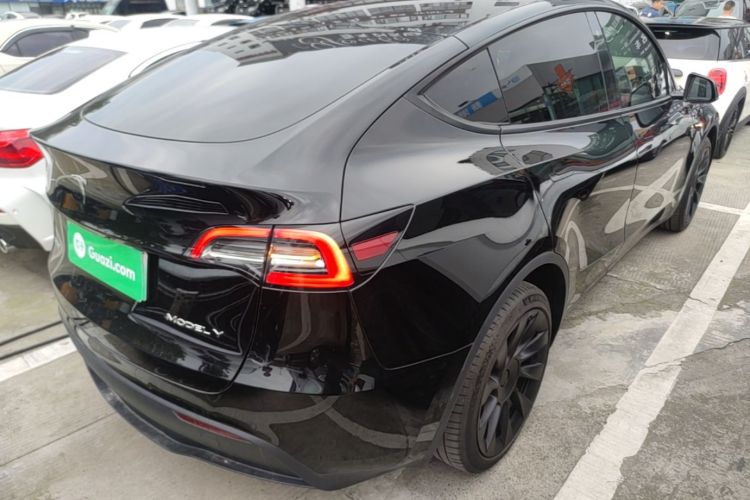 Tesla Model Y 2023 #7 Tesla Model Y 2023 car image #7