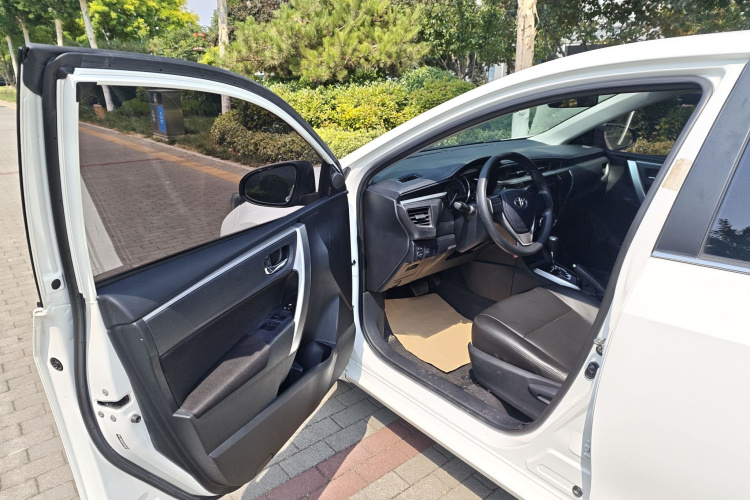 Toyota Corolla 2017 car image #11