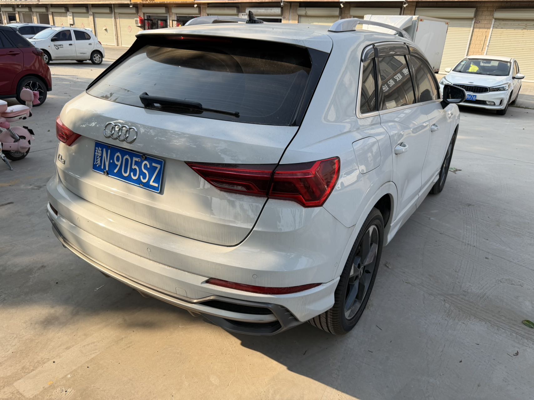 Audi Q3 2022 car image #5