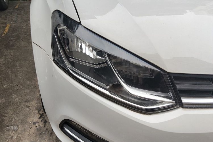 Volkswagen Polo 2019 car image #8