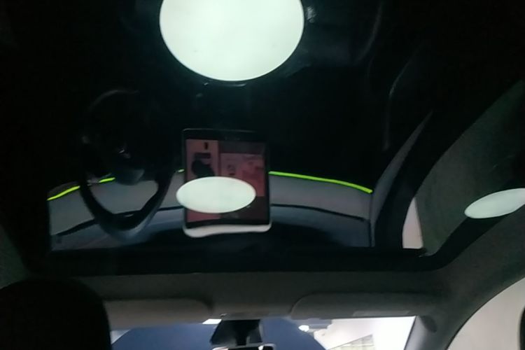 Tesla Model Y 2023 #18 Tesla Model Y 2023 car image #18