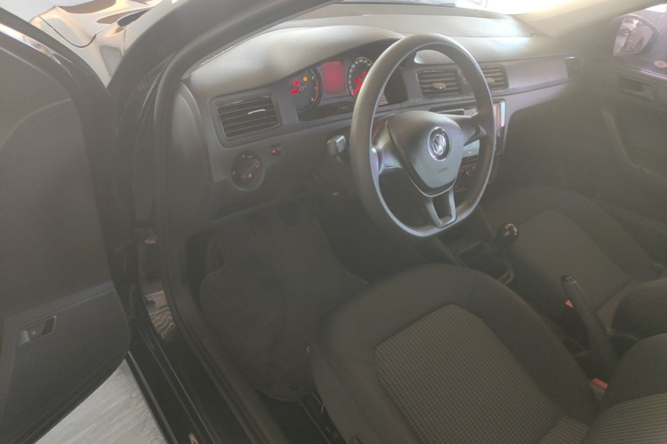 Volkswagen Santana 2016 car image #16