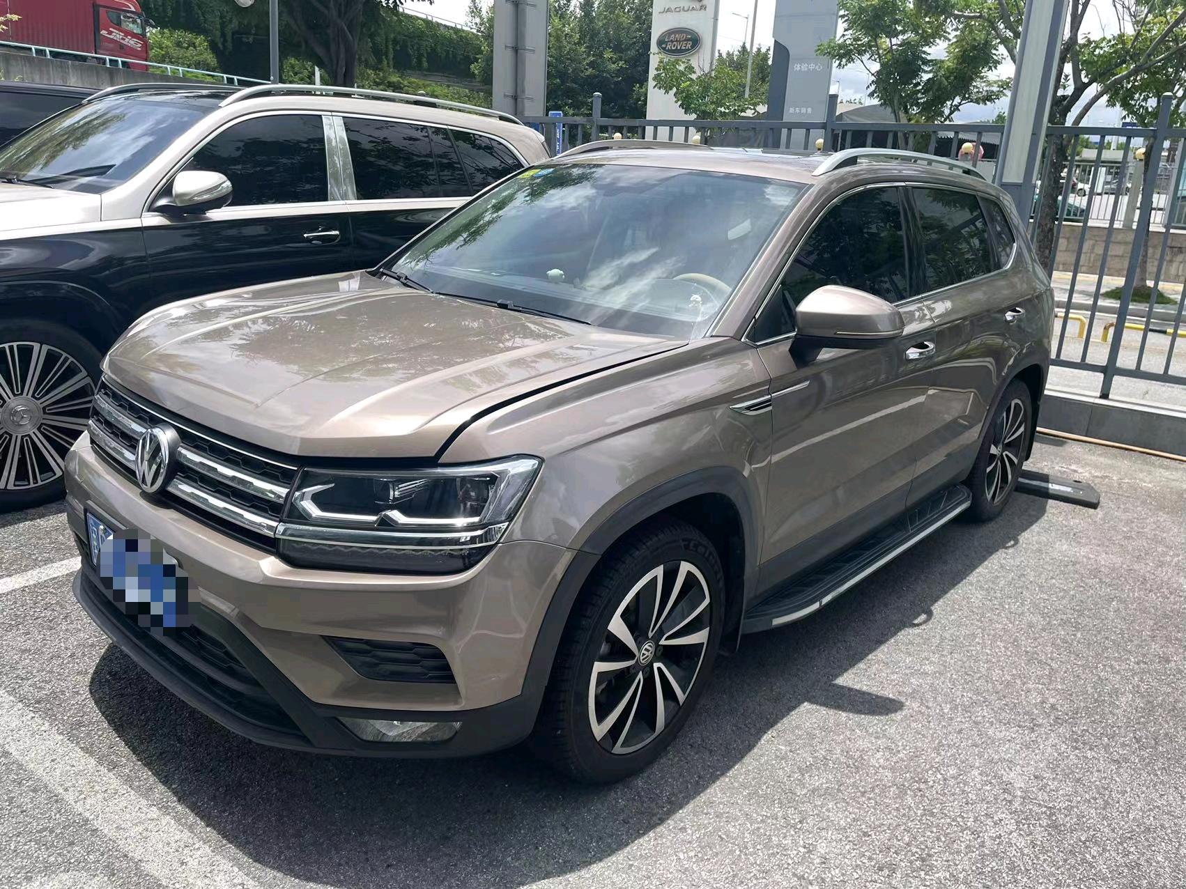 2018 2018 car image