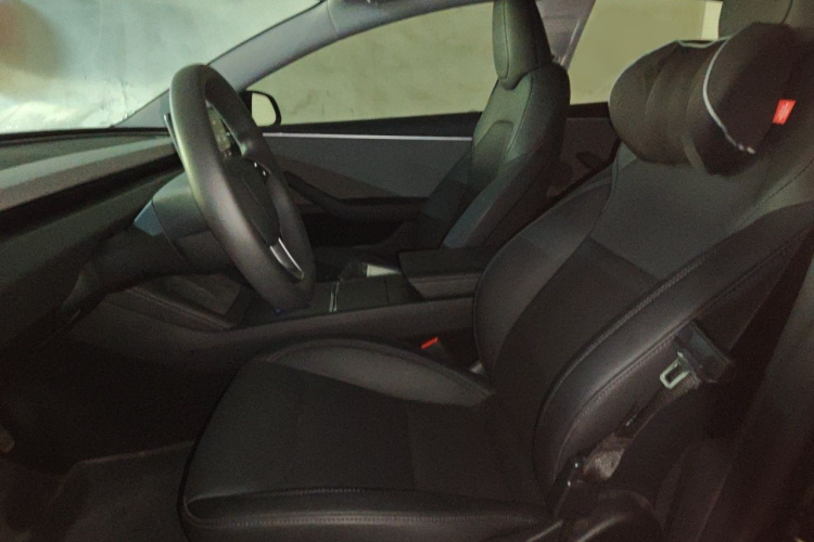 Tesla Model 3 2023 car image #15