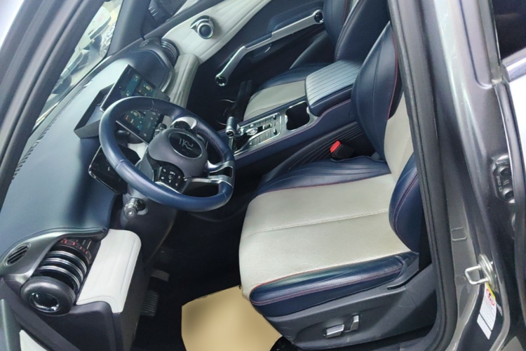 BYD Yuan Plus 2022 #15 BYD Yuan Plus 2022 car image #15
